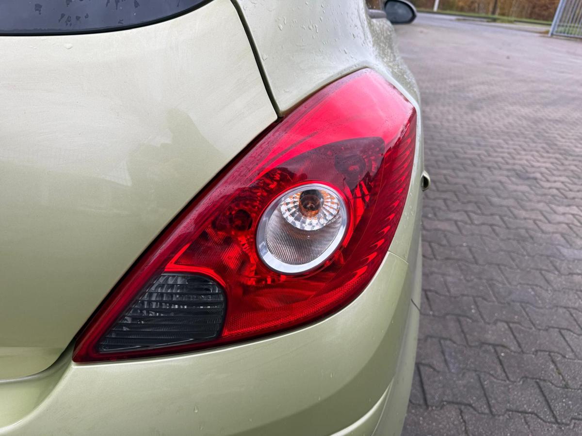 Opel Corsa D original Rücklicht Rückleuchte Heckleuchte rechts 3 Türer BJ06